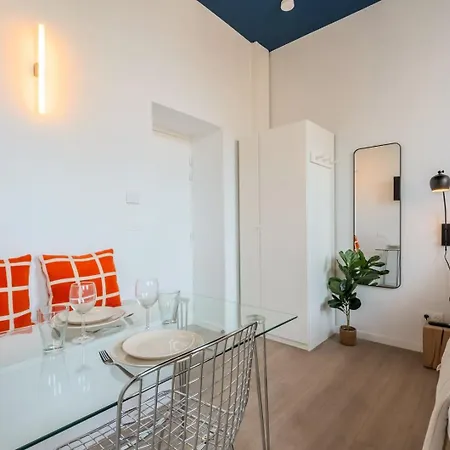 équipé Côté Rue, Parking Gratuit *