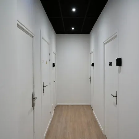 Apartamento équipé Côté Rue, Parking Gratuit